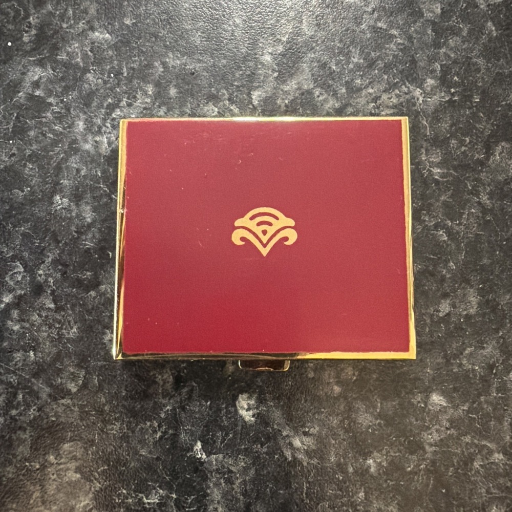 Vintage Alexandraโ de Markoff gold metal compact Halo of Gold 1980s No Powder